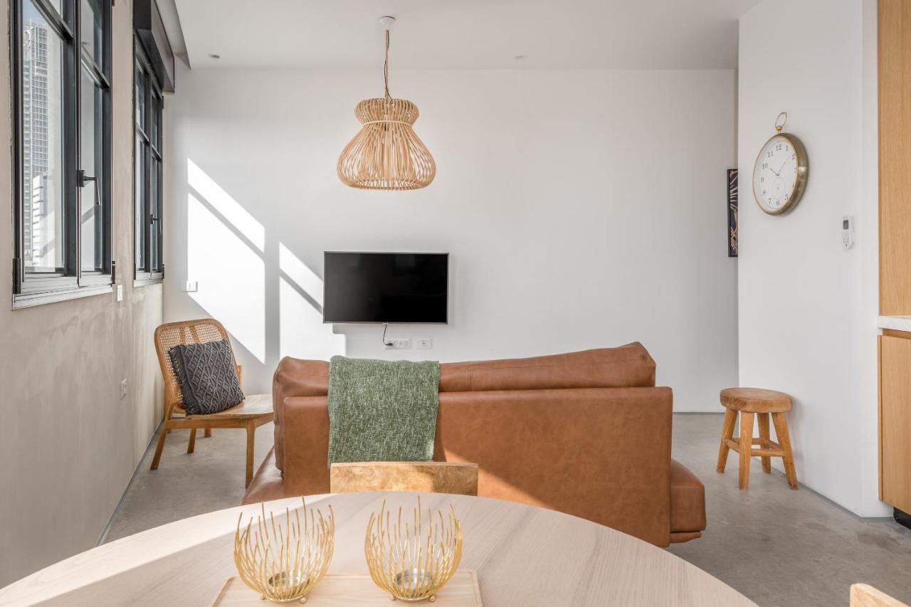 Trendy And Cosy Apartment / Balcony テル・アビブ エクステリア 写真
