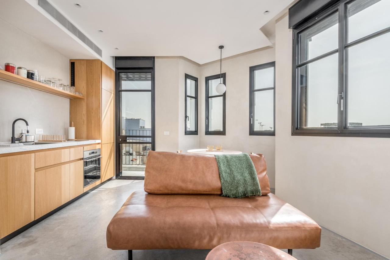 Trendy And Cosy Apartment / Balcony テル・アビブ エクステリア 写真